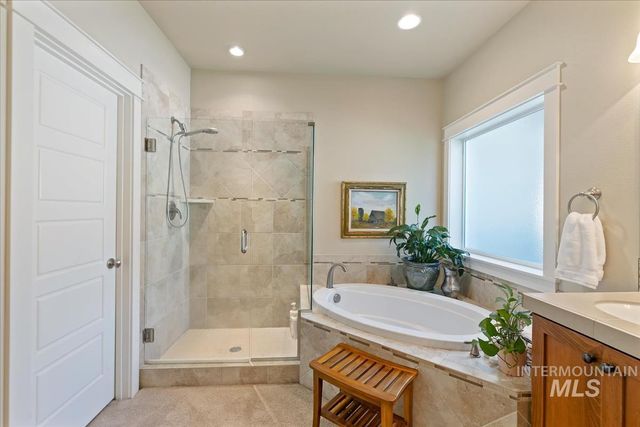 12306 S Carriage Hill Way, Nampa, ID 83686