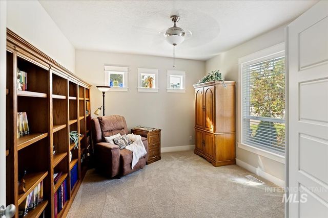 12306 S Carriage Hill Way, Nampa, ID 83686