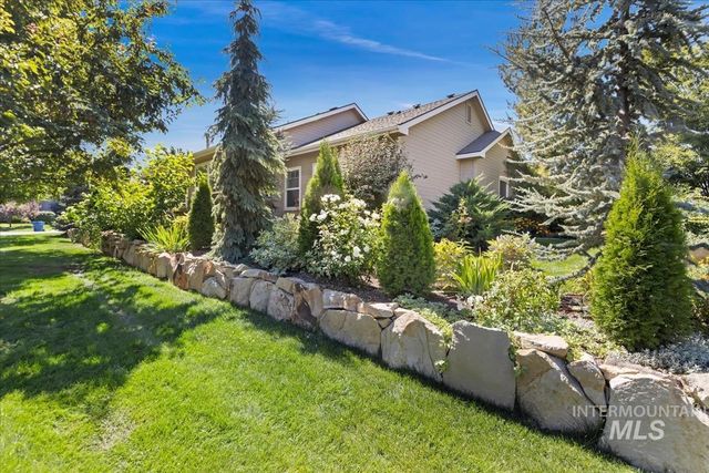 12306 S Carriage Hill Way, Nampa, ID 83686