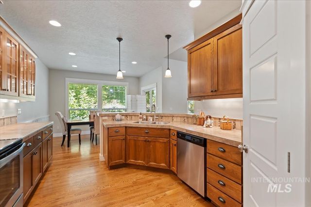 12306 S Carriage Hill Way, Nampa, ID 83686