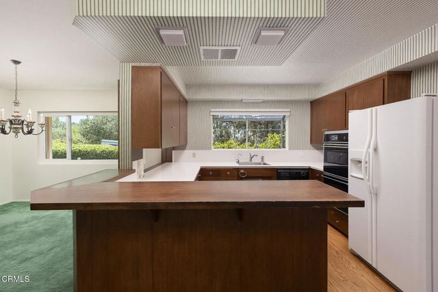 1349 El Vago Street, La Canada Flintridge, CA 91011
