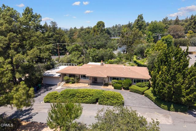 1349 El Vago Street, La Canada Flintridge, CA 91011
