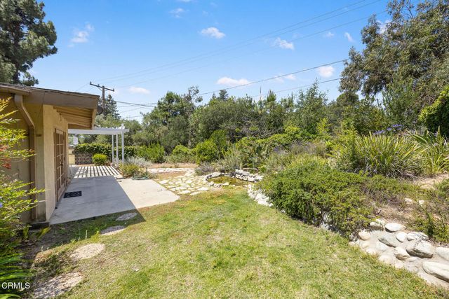 1349 El Vago Street, La Canada Flintridge, CA 91011