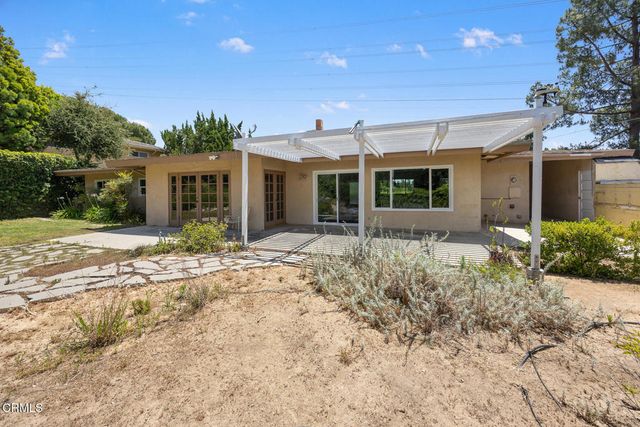 1349 El Vago Street, La Canada Flintridge, CA 91011