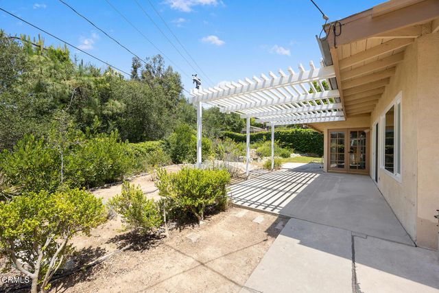 1349 El Vago Street, La Canada Flintridge, CA 91011
