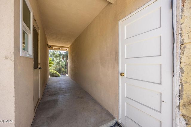 1349 El Vago Street, La Canada Flintridge, CA 91011