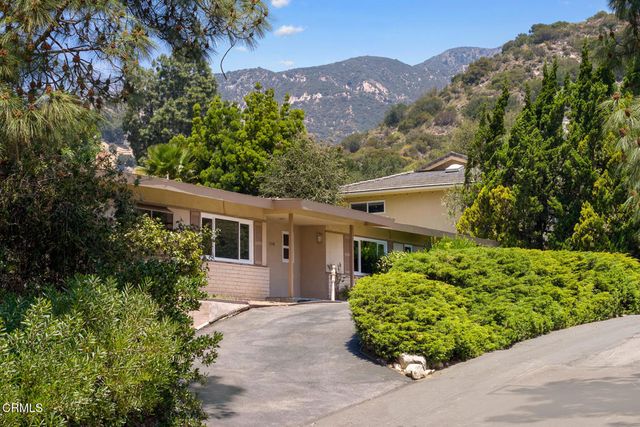 1349 El Vago Street, La Canada Flintridge, CA 91011