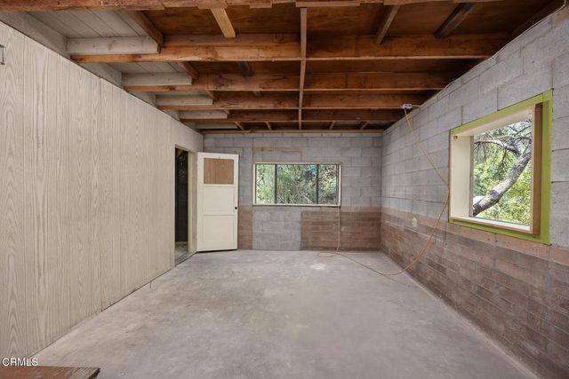 1349 El Vago Street, La Canada Flintridge, CA 91011
