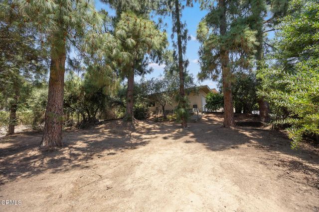 1349 El Vago Street, La Canada Flintridge, CA 91011