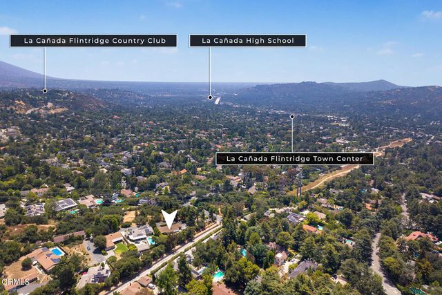 1349 El Vago Street, La Canada Flintridge, CA 91011