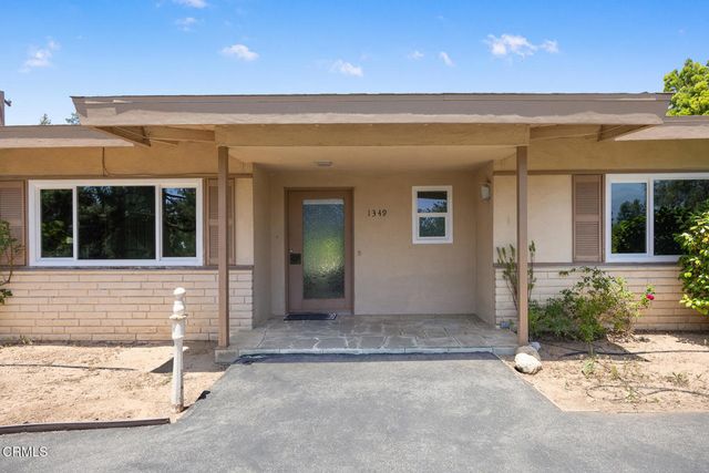 1349 El Vago Street, La Canada Flintridge, CA 91011
