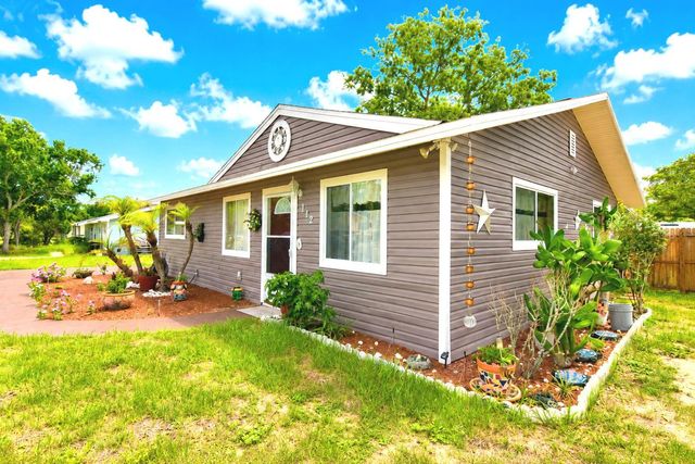 142 MARTHA DRIVE, Lake Wales, FL 33898