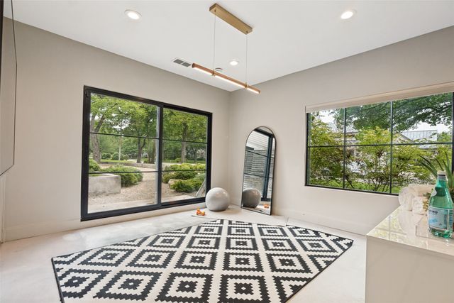 4325 Pomona Road, Dallas, TX 75209