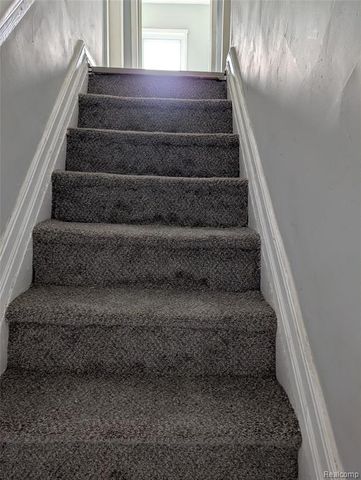 37 Le Blanc, River Rouge, MI 48218