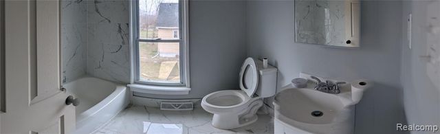 37 Le Blanc, River Rouge, MI 48218