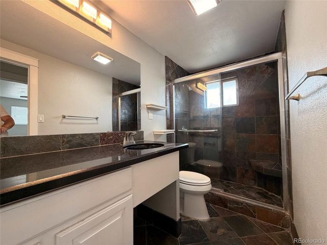 945 Dearborn St, Aurora, CO 80011