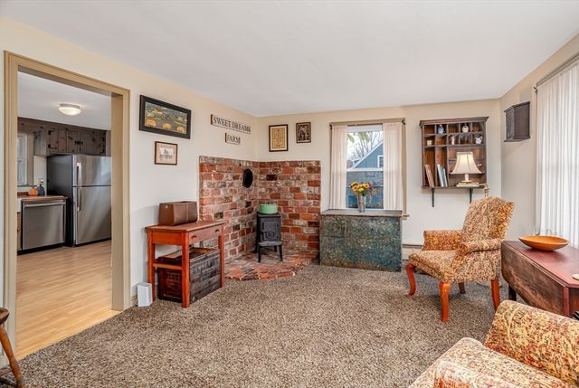 13 Elliott St, Westminster, MA 01473