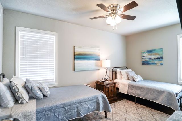 5881 Tracyne Drive, Westworth Village, TX 76114