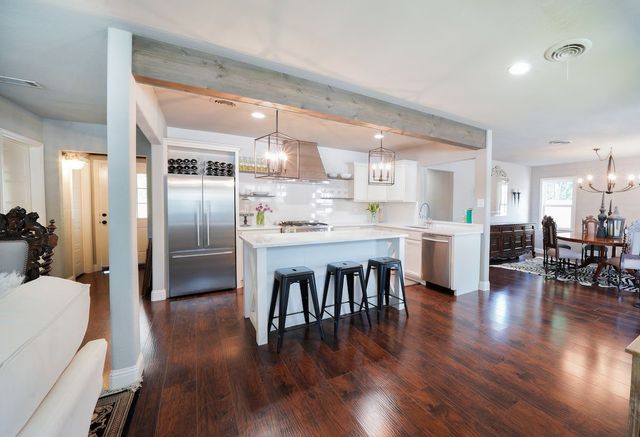 5881 Tracyne Drive, Westworth Village, TX 76114