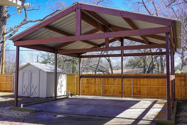 5881 Tracyne Drive, Westworth Village, TX 76114