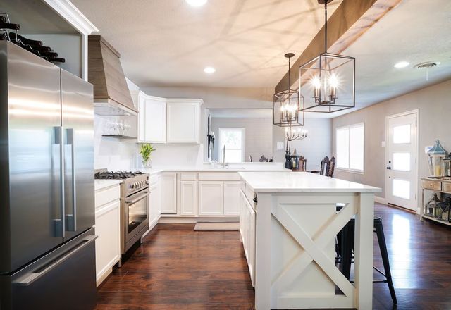 5881 Tracyne Drive, Westworth Village, TX 76114