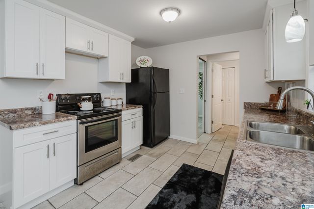 193 MABELON DRIVE, Hueytown, AL 35023