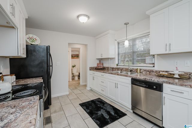 193 MABELON DRIVE, Hueytown, AL 35023