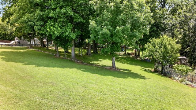 3465 Carothers Pkwy, Franklin, TN 37064