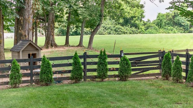 3465 Carothers Pkwy, Franklin, TN 37064