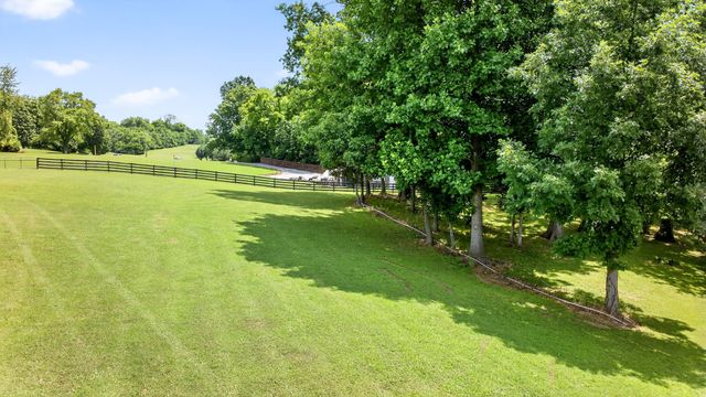 3465 Carothers Pkwy, Franklin, TN 37064
