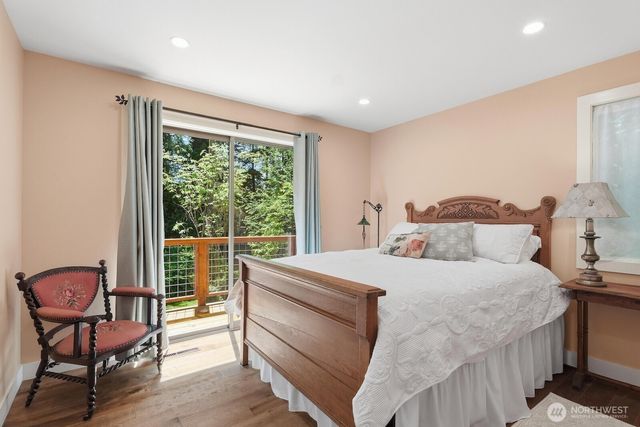 6922 232nd Avenue NE, Redmond, WA 98053