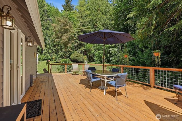 6922 232nd Avenue NE, Redmond, WA 98053