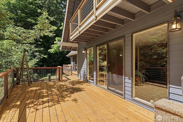 6922 232nd Avenue NE, Redmond, WA 98053