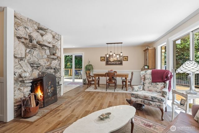 6922 232nd Avenue NE, Redmond, WA 98053