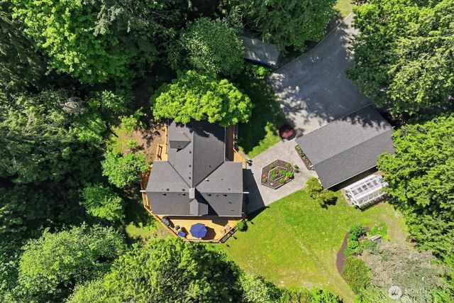6922 232nd Avenue NE, Redmond, WA 98053