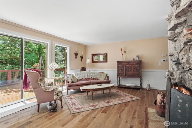 6922 232nd Avenue NE, Redmond, WA 98053