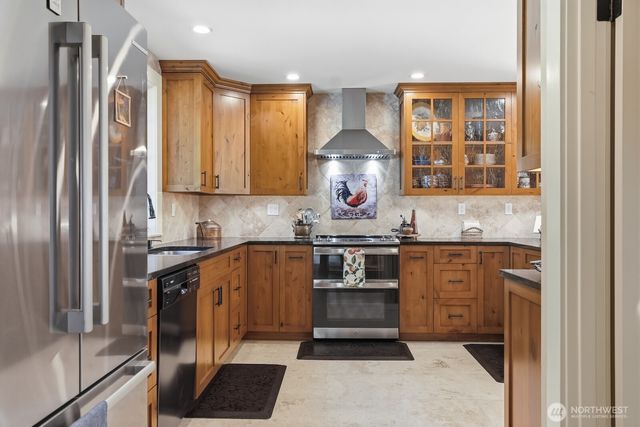 6922 232nd Avenue NE, Redmond, WA 98053