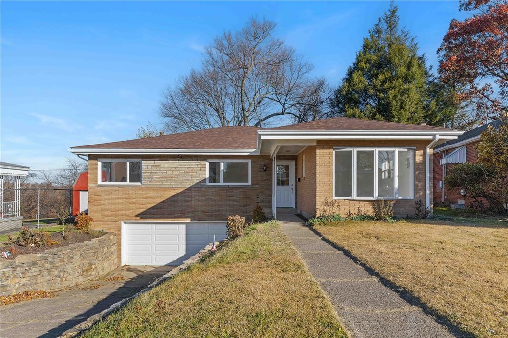 1117 Mckinley Dr, Clairton, PA 15025