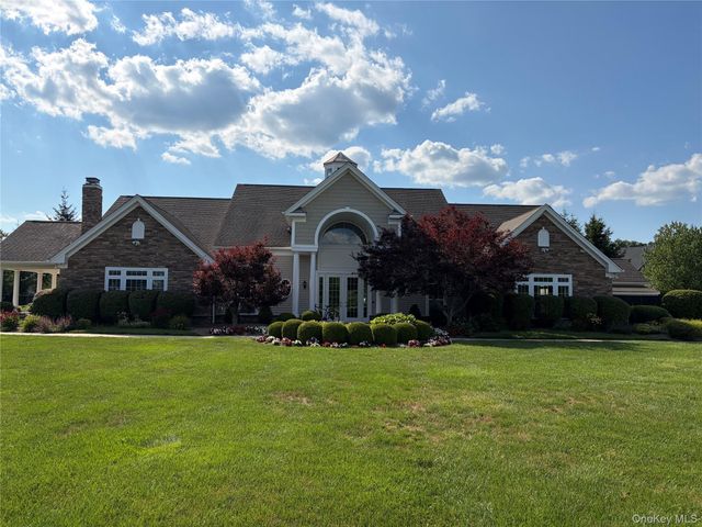 48 E Van Buren Way, Hopewell Junction, NY 12533
