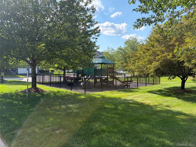 48 E Van Buren Way, Hopewell Junction, NY 12533