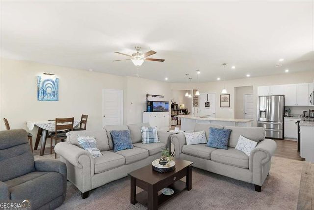 11 Rambling Oaks Drive NE, Rome, GA 30165