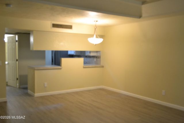 1200 E River Rd Apt D47, Tucson, AZ 85718