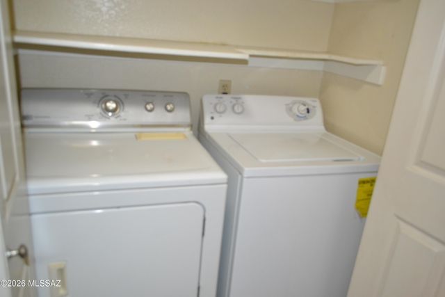 1200 E River Rd Apt D47, Tucson, AZ 85718