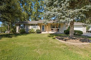2325 Drop Anchor Drive, Crown Point, IN 46307