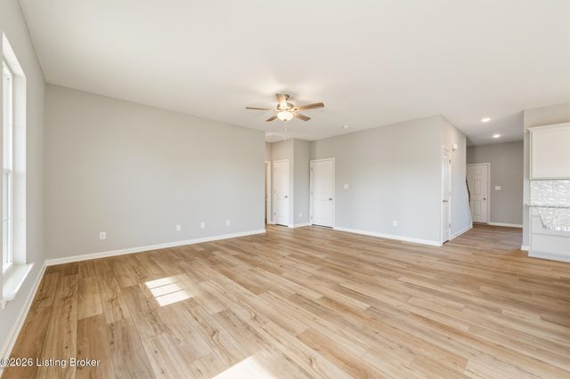 7925 Copper Drift Way, Louisville, KY 40291