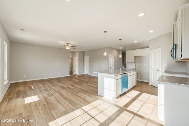 7925 Copper Drift Way, Louisville, KY 40291