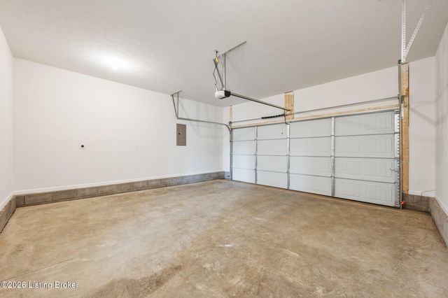 7925 Copper Drift Way, Louisville, KY 40291