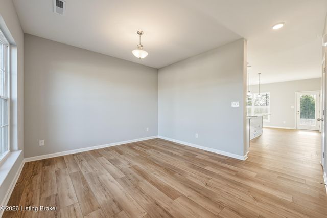 7925 Copper Drift Way, Louisville, KY 40291