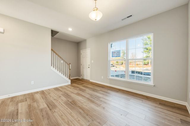 7925 Copper Drift Way, Louisville, KY 40291