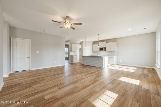 7925 Copper Drift Way, Louisville, KY 40291